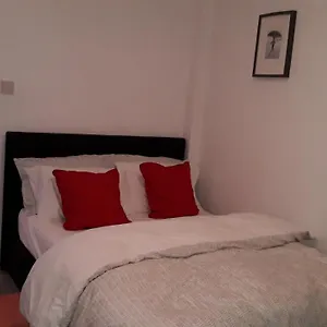 Apartment Cosy