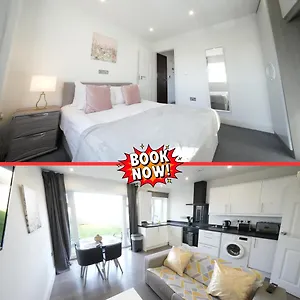  Apartment Hatton Heathrow Airport- Free Parking-free Underground To And From Heathrow Airport Hatton Cross Picture-see Fast Hatton Cross To 30min