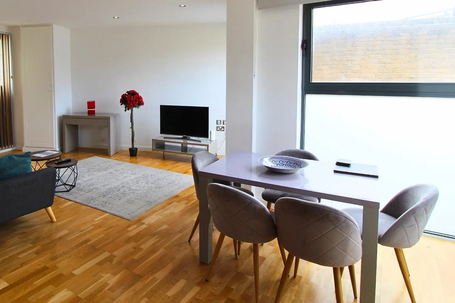 Tooley Street Apartments By Viridian Apartments London
