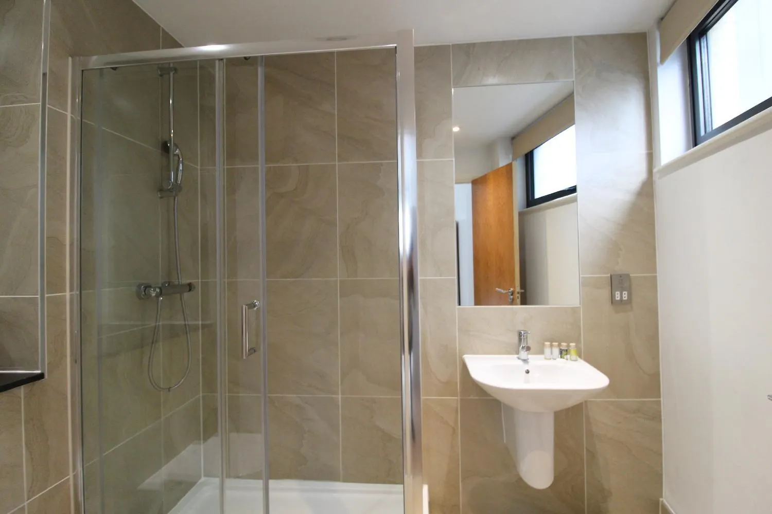 Tooley Street Apartments By Viridian Apartments London
