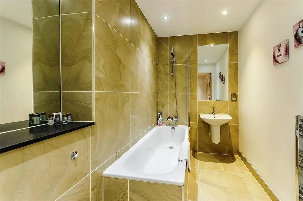 Tooley Street Apartments By Viridian Apartments London